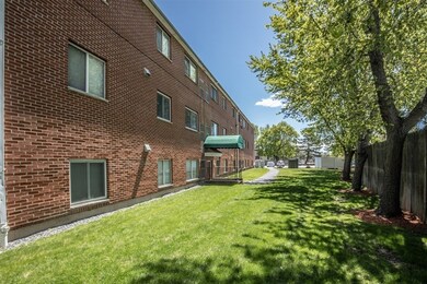 35 Prospect St unit 206, Woburn, MA 01801 - photo 2