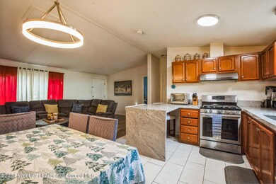 Kitchen/Dining