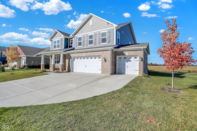 6390 Flag Stop Dr, Whitestown, IN 46075 - photo 3