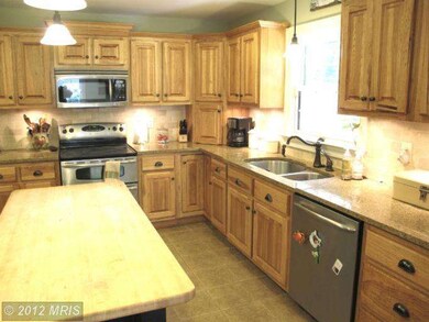 13705 E Devonfield Dr, Baldwin, MD 21013 - photo 7