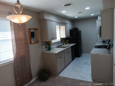 1624 S 5th St, Broken Arrow, OK 74012 - photo 7