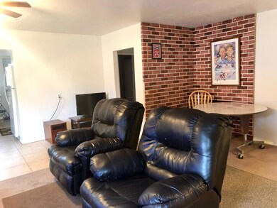 Living Room/Dining