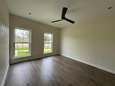 210 Veracruz Dr unit 108, Laredo, TX 78045 - photo 5