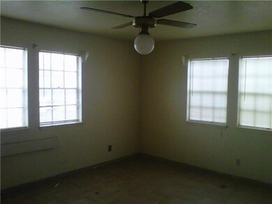 3409 Savannah Ave, El Paso, TX 79930 - photo 4