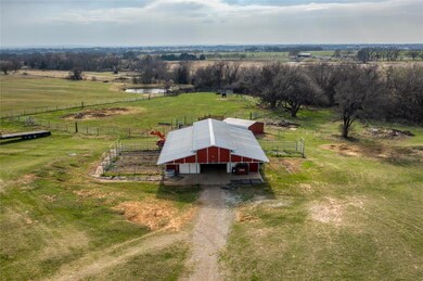 1255 Mcvoid Rd, Springtown, TX 76082 - photo 2