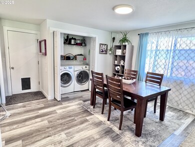 575 Broadway St, Baker City, OR 97814 - photo 7