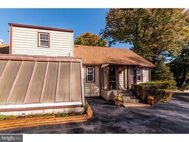 1048 Main St, Brookhaven, PA 19015 - photo 2