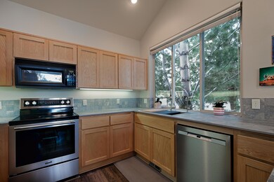 10566-Village-Loop-Drive-7
