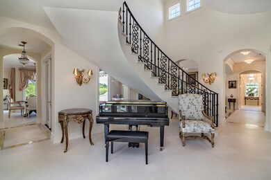 Ibis Isle 2227 Piano Area