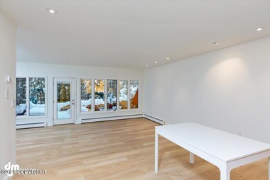04-Living Room MS_7790