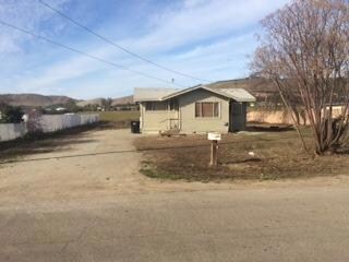 742 E Henderson Ave, Porterville, CA 93257 - photo 2