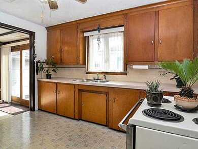 109 Jordan Ave, Cranston, RI 02910 - photo 6