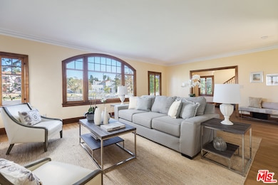 2109 Wellington Rd, Los Angeles, CA 90016 - photo 6