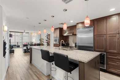 Grand Central at Kennedy West unit 517, Tampa, FL 33602 - photo 6