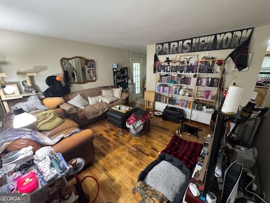 3418 Creek Valley Dr SE, Smyrna, GA 30082 - photo 4