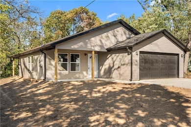 520 W Hunter St, Nevada, MO 64772 - photo 4