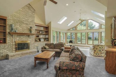 2235 Lotus Ct, Naperville, IL 60565 - photo 4