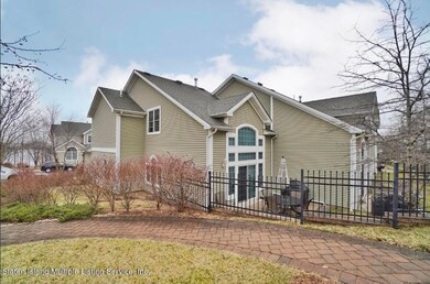 61 Pilot Ln, Staten Island, NY 10309 - photo 5