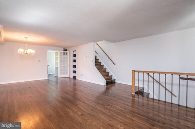 1004 Grovehill Rd, Halethorpe, MD 21227 - photo 3