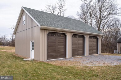 608 Torytown Rd, Bunker Hill, WV 25413 - photo 5