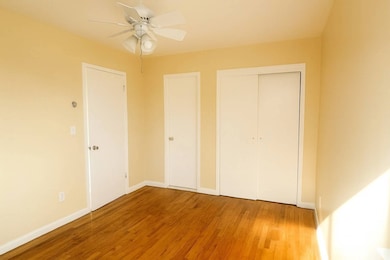 530 Throgs Neck Expy unit 2, Bronx, NY 10465 - photo 5
