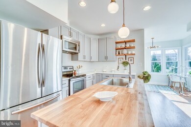 1017 Girard St NE, Washington, DC 20017 - photo 7