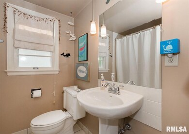 1115 Grand Ct, Davenport, IA 52803 - photo 7