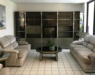 3553 Magellan Cir unit 316, Miami, FL 33180 - photo 3