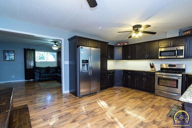 524 Pine St, Rossville, KS 66533 - photo 7