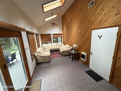 113 Sir Bradford Rd, Blakeslee, PA 18610 - photo 6