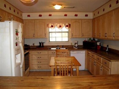 2233 Northbury Ct, Pensacola, FL 32526 - photo 3