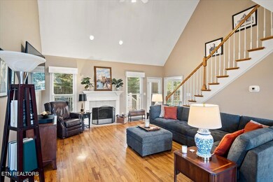 06-Living Room