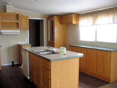 unlisted-address, MacClesfield, NC 27852 - photo 3