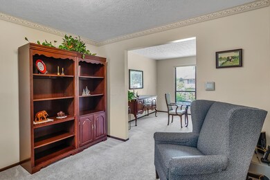 9-web-or-mls-3217 Brampton St-109