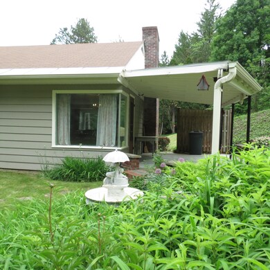 51 Glenn St, Adams, MA 01220 - photo 6