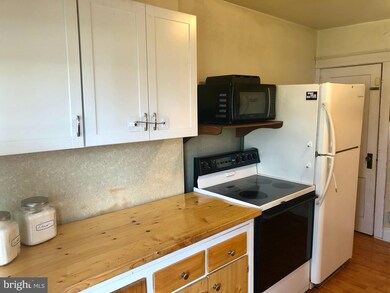 64 N 2nd St, Hamburg, PA 19526 - photo 3