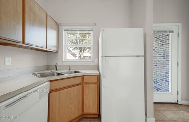 205HibiscusWay-06