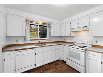 614 SW 19th Cir, Troutdale, OR 97060 - photo 6