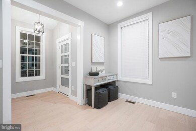 5501 Fair Oaks Ave, Baltimore, MD 21214 - photo 2