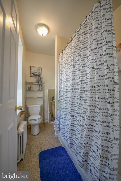 527 E Lafayette St, Norristown, PA 19401 - photo 5