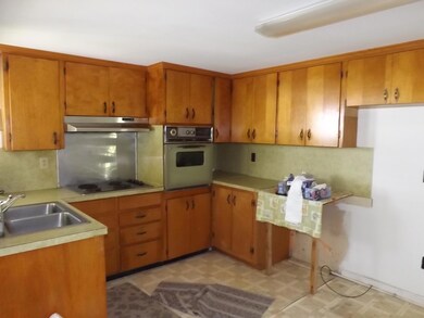 Another view of the kitchen.