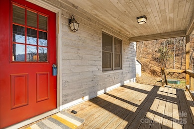 550 Cale Way, Clyde, NC 28721 - photo 5