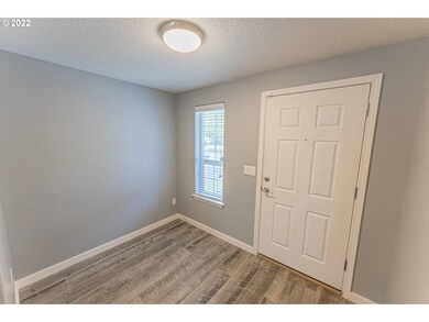 13711 NE 65th St, Vancouver, WA 98682 - photo 4