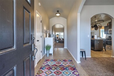 8825 S 256th East Ave, Broken Arrow, OK 74014 - photo 3