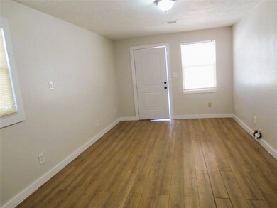 2722 Parker Rd unit 3, Houston, TX 77093 - photo 7
