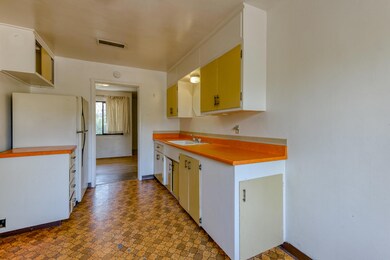 2463 Ramona Place, Redding, CA 96002 - photo 4