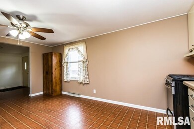 126 N Eisele Dr, Peoria, IL 61604 - photo 5