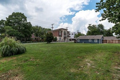 WALK TO THE SQUARE, IT'S TRULY A SHORT WALK