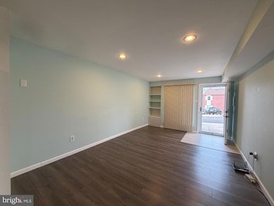 606 Hazell Ln, Philadelphia, PA 19116 - photo 4