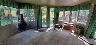 153 Cobb Rd, Milford, PA 18337 - photo 4